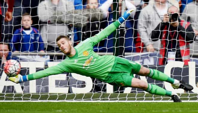 Đội hình hay nhất Ngoại hạng Anh: Man City “nhuộm xanh”, MU có 1 SAO - 1