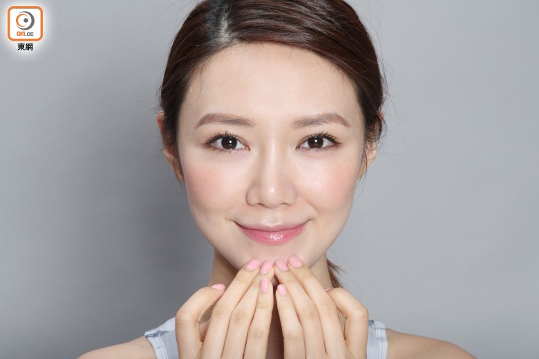 "Nữ thần yoga" Hồng Kông tiết lộ quy tắc vàng để trẻ như gái 18 - 6