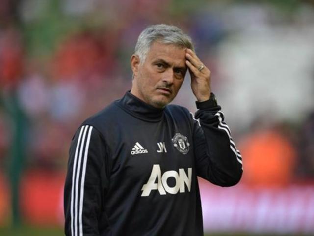 Bóng đá - MU cuối mùa: Có danh hiệu, Mourinho hãy nhìn gương "sư phụ" Van Gaal