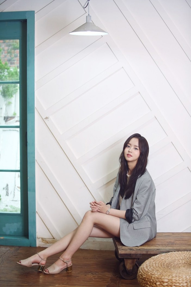 Đường cong nuột nà của dàn mỹ nhân 18 tuổi khiến ai nấy khó rời mắt - 6