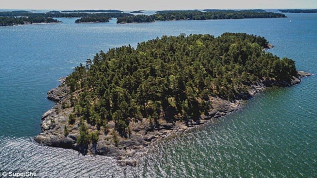 Hòn đảo ở Phần Lan cấm tiệt đàn ông bén mảng - 1