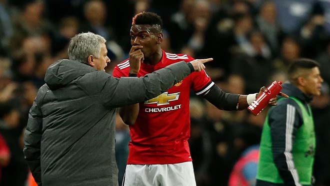Kaka tố bị Mourinho bạc đãi: Pogba trong "lò xay", MU như bom nổ chậm - 2