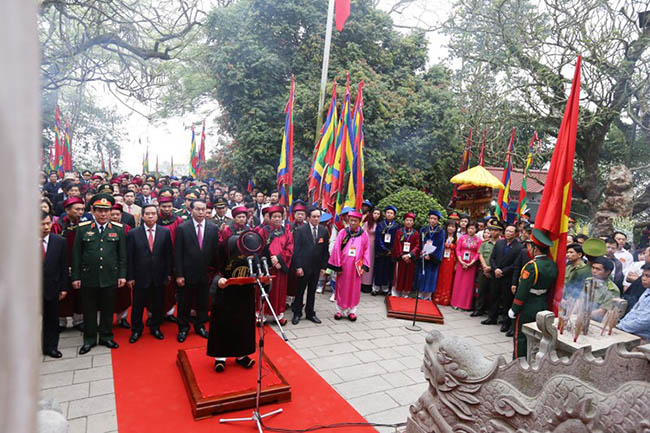 Về thăm đền Hùng ngày Giỗ Tổ 10/3 - 2