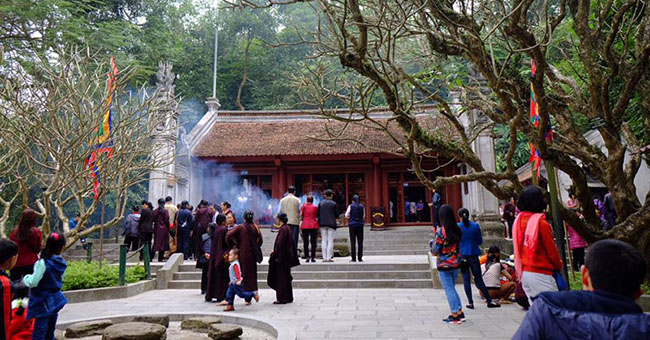 Về thăm đền Hùng ngày Giỗ Tổ 10/3 - 5