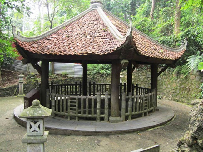 Về thăm đền Hùng ngày Giỗ Tổ 10/3 - 7