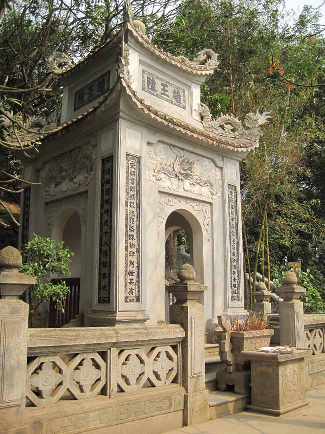 Về thăm đền Hùng ngày Giỗ Tổ 10/3 - 9