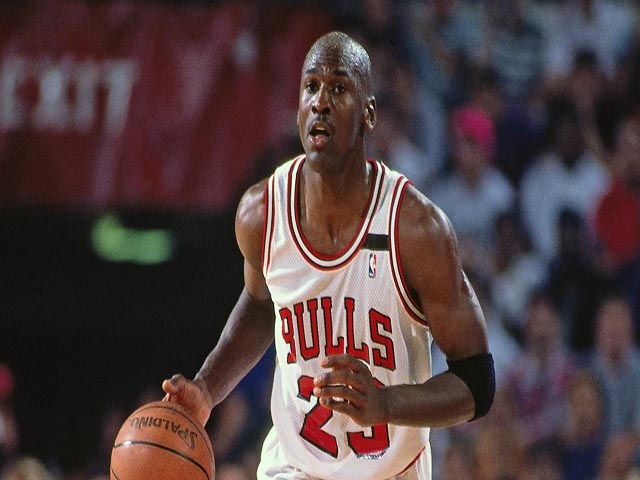Michael Jordan, vua bóng rổ: Siêu VĐV tỷ đô đầu tiên của nhân loại