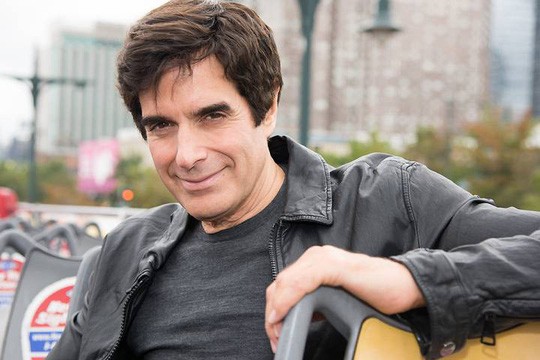 Biến mất người, ảo thuật gia David Copperfield bị buộc lộ bí mật trình diễn - 1
