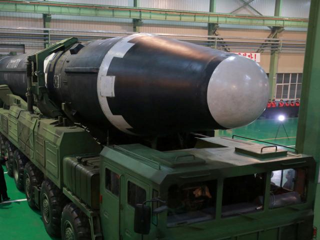 Kim Jong-un tuyên bố bất ngờ về tên lửa và hạt nhân Triều Tiên