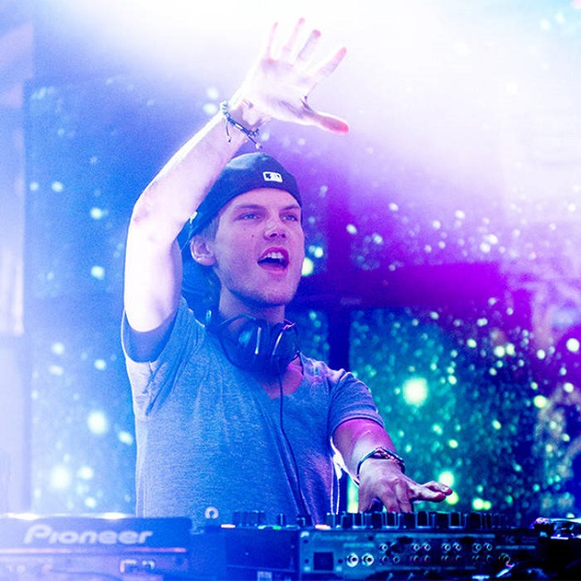 DJ Avicii đột ngột qua đời ở tuổi 28: Fan sốc, sao Hollywood bàng hoàng - 2