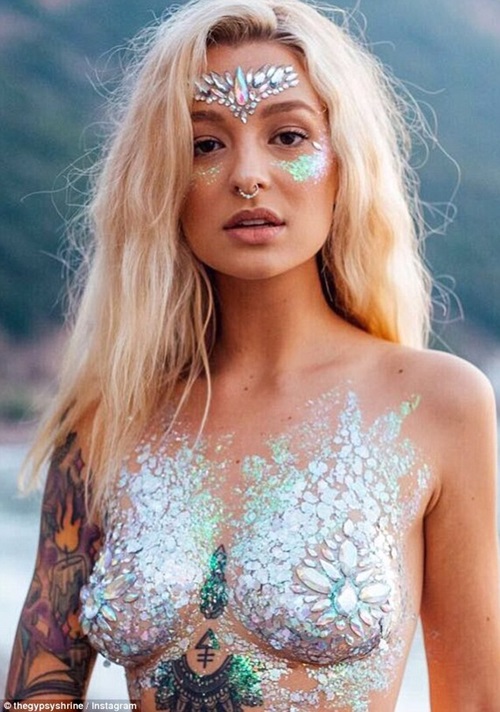 1001 kiểu "tân trang" vòng 1 không giống ai - 9