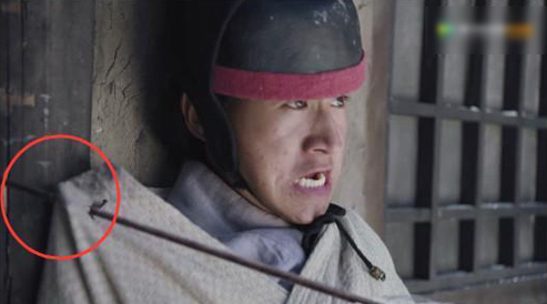 Khán giả tưởng nhầm hoa mắt vì sạn quá nhiều trong phim thời Tam Quốc - 1