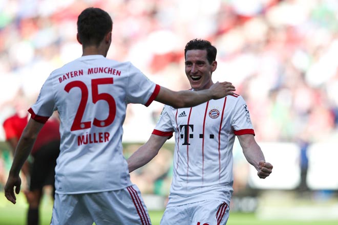 Hannover - Bayern Munich: "Đại pháo" nổ súng, cán mốc kỷ lục - 1