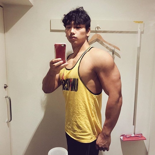 Gái xinh khoe cơ bắp và sự thật khiến ai cũng giật mình - 5