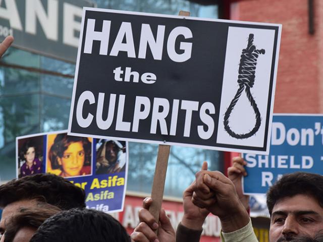 Thế giới - Ấn Độ: Họp khẩn, áp dụng hình phạt nặng nhất với tội hiếp dâm trẻ em