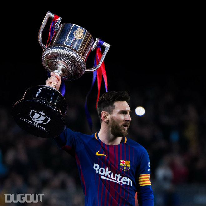 Barcelona vô địch Cúp Nhà vua: Suarez - Messi &#34;bung lụa&#34;, Iniesta bật khóc - 12