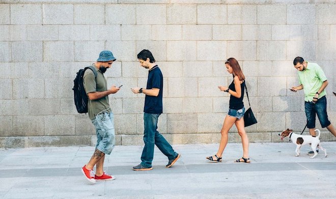 Infographic: Smartphone đang được dùng làm gì nhiều nhất? - 1