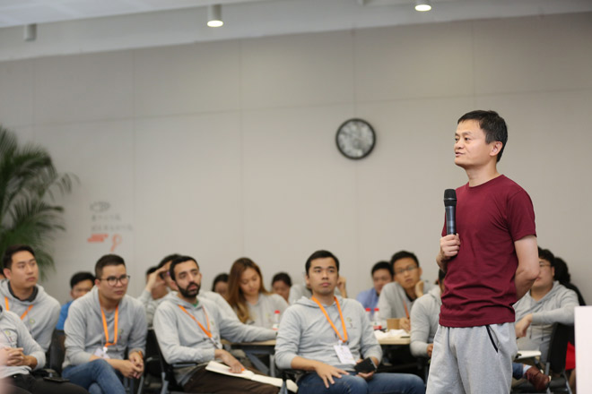 Những doanh nhân Châu Á đầu tiên tốt nghiệp trường Kinh doanh Alibaba - 1