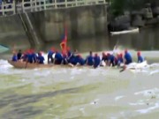 Thế giới - Kinh hoàng cảnh 2 thuyền rồng bị lật khiến 17 người chết ở TQ
