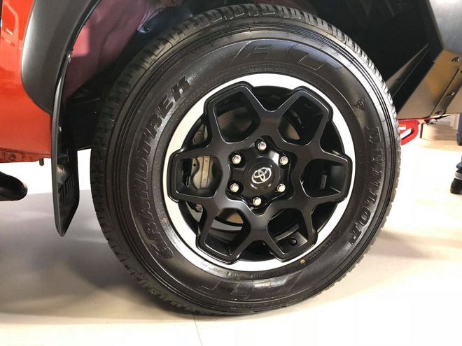 Soi chi tiết phiên bản off-road của mẫu bán tải &#34;ế nhất&#34; Việt Nam - 11