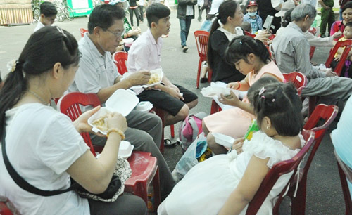 Lần hưởng lộc Vua Hùng đáng nhớ nhất của người Sài Gòn - 21
