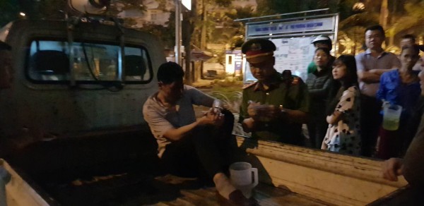Tâm sự nghẹn lòng của người mẹ 70 tuổi có con trai bị xe bán tải kéo lê - 2