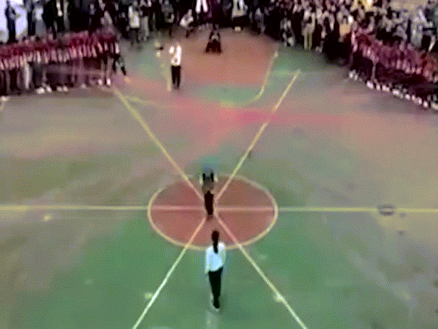 Học sinh TQ lập kỷ lục nhảy với 120 dây cùng lúc