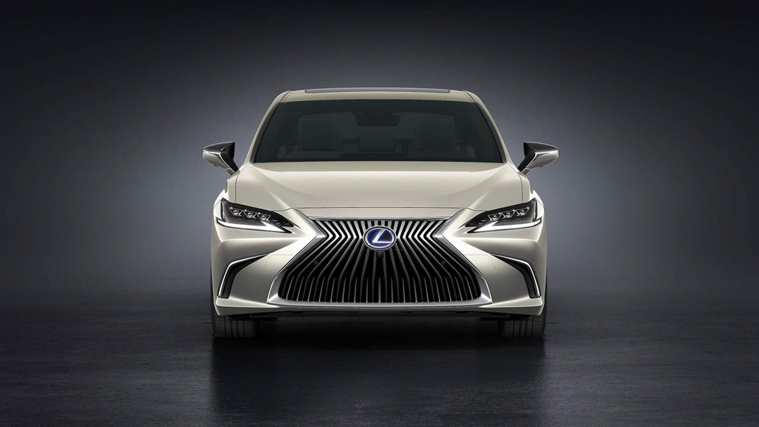 Ra mắt Lexus ES 2019: Đối thủ của E-Class và BMW 5-Series - 9