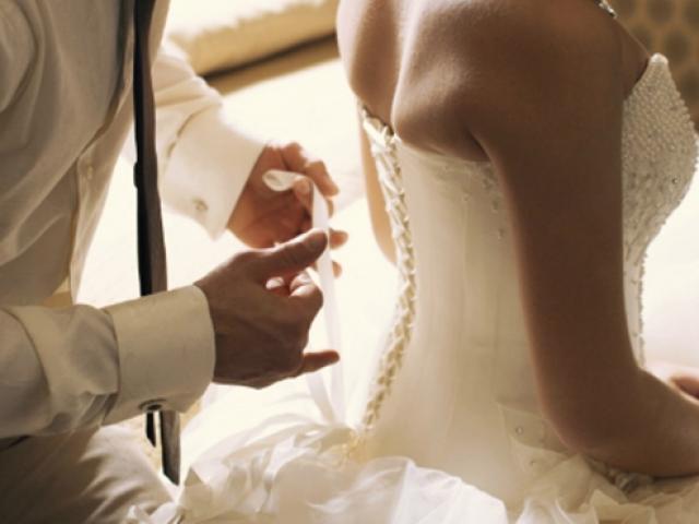 Bạn trẻ - Cuộc sống - Hứng khởi bắt đầu đêm tân hôn, tôi mới biết được sự thật đắng ngắt