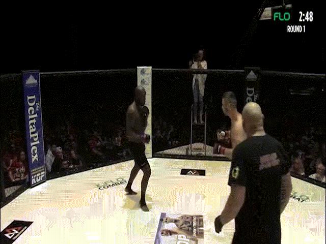 Thể thao - Sửng sốt MMA: Dính "võ điện giật", tay đấm choáng váng ngã ra sàn
