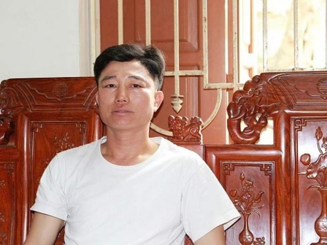 Quá khứ lỗi lầm của người đàn ông 10 năm chạy xe ôm miễn phí