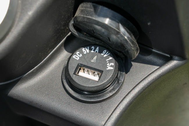 Xe có thiết kế ổ sạc USB.