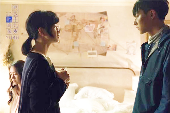 Cười ra nước mắt chuyện sao ngủ quên trong hậu trường phim - 12