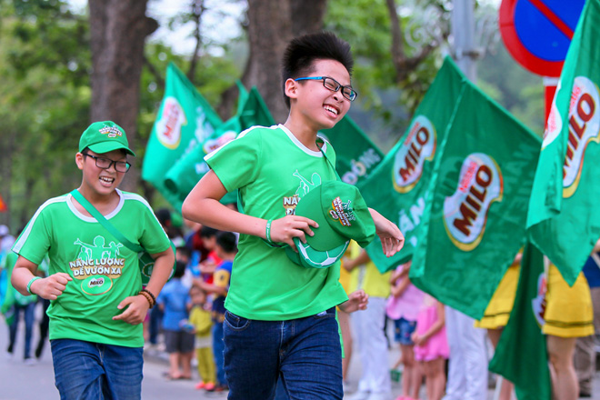 Gia đình diễn viên Hồng Đăng cùng 20.000 người đi bộ vì thế hệ Việt Nam năng động - 12