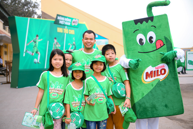 Gia đình diễn viên Hồng Đăng cùng 20.000 người đi bộ vì thế hệ Việt Nam năng động - 14