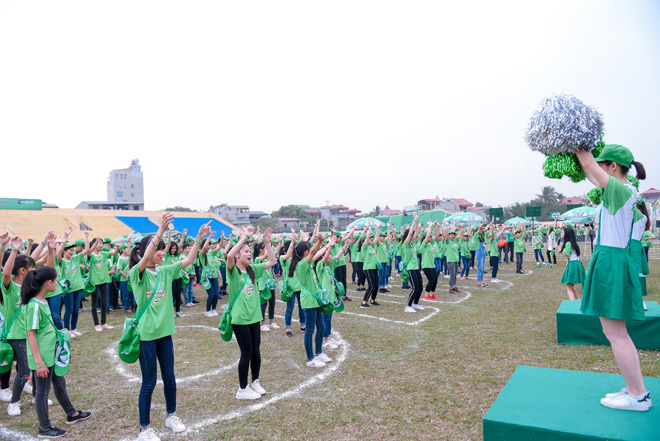 Gia đình diễn viên Hồng Đăng cùng 20.000 người đi bộ vì thế hệ Việt Nam năng động - 7