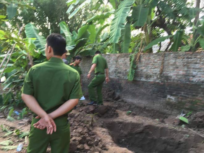 Nghi vấn nữ sinh bị đâm chết trước cổng trường do mâu thuẫn tình cảm? - 1