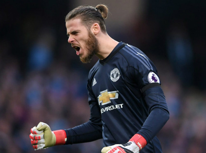 Tin HOT bóng đá tối 27/4: Iniesta khóc trong họp báo chia tay Barca - 2