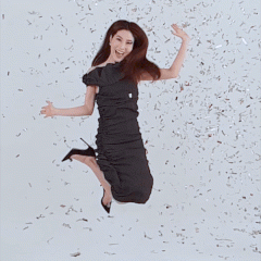 Sao Việt cùng giới trẻ làm mới bản thân với ảnh động “lơ lửng chậm” - 1