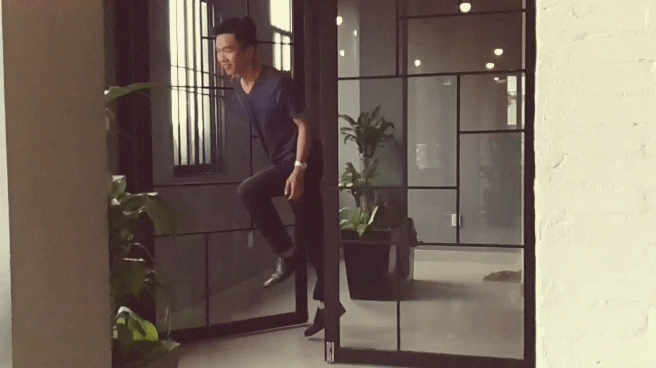 Sao Việt cùng giới trẻ làm mới bản thân với ảnh động “lơ lửng chậm” - 11