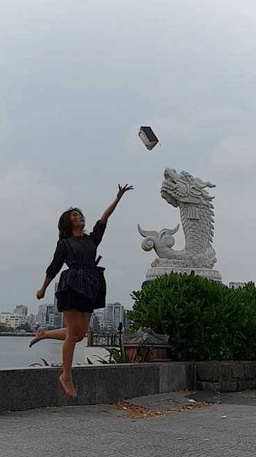 Sao Việt cùng giới trẻ làm mới bản thân với ảnh động “lơ lửng chậm” - 13