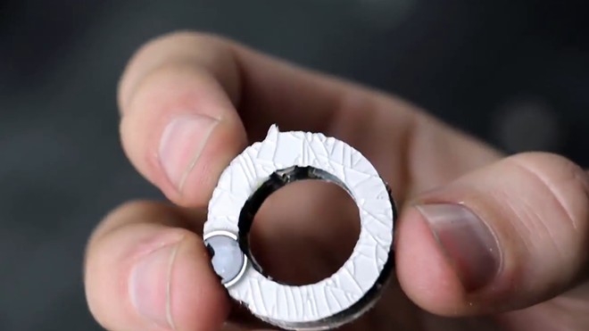 Làm nhẫn độc đáo từ iPhone 8, kiếm lãi gần 6 lần - 4