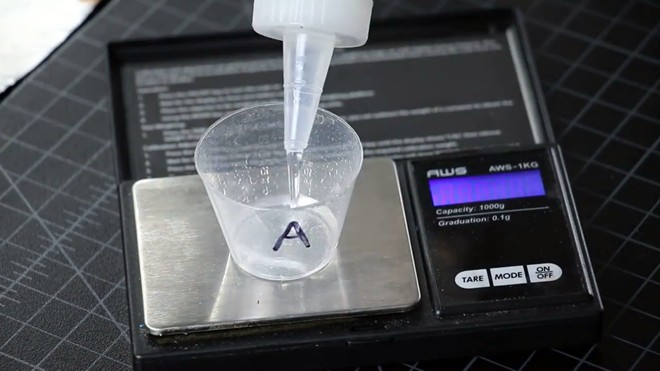 Làm nhẫn độc đáo từ iPhone 8, kiếm lãi gần 6 lần - 5