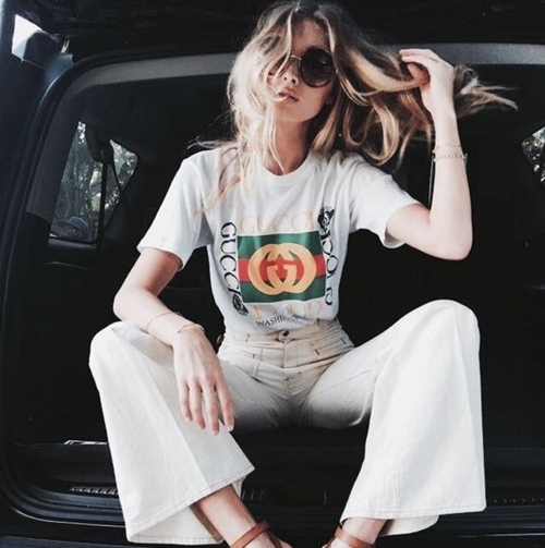 Hè chẳng cần gì nhiều, áo phông trắng là đủ! - 5