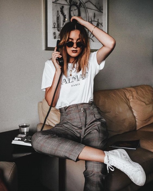 Hè chẳng cần gì nhiều, áo phông trắng là đủ! - 9