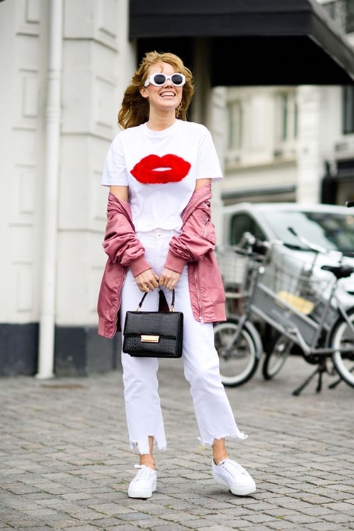 Hè chẳng cần gì nhiều, áo phông trắng là đủ! - 13