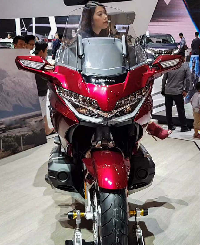 Ngắm chuyên cơ mặt đất 2018 Honda Gold Wing giá 1,7 tỷ đồng - 2