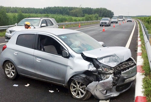 Số người tử vong vì tai nạn giao thông tăng trong ngày nghỉ lễ thứ 2 - 1
