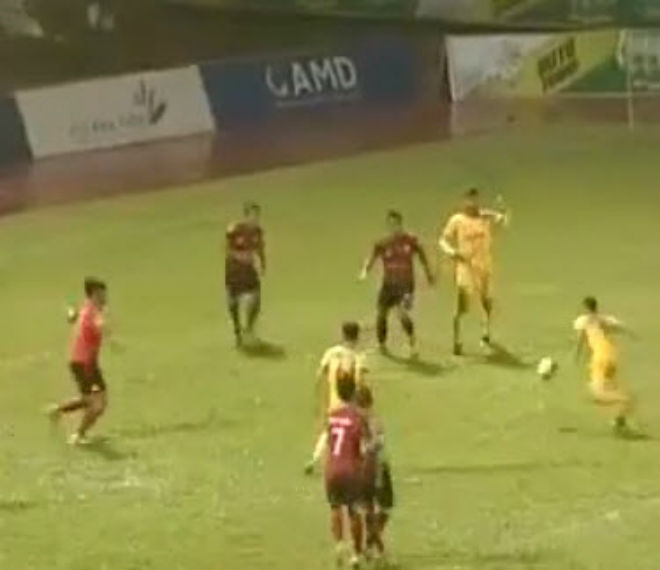Thanh Hóa - Long An: &#34;Thần tài&#34; Tiến Dũng U23 VN, 5 phút định đoạt - 1