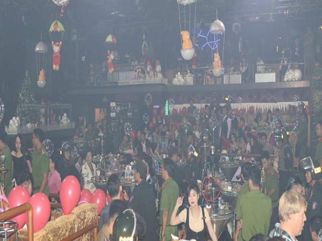 Pháp luật - Phát hiện dân chơi phê ma túy tại Bar No.1 Cần Thơ